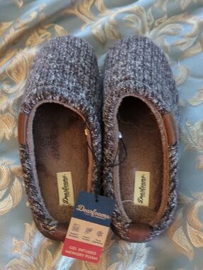 dearfoams Gray Knit Slip-On Memory Foam Slippers with Brown Trim